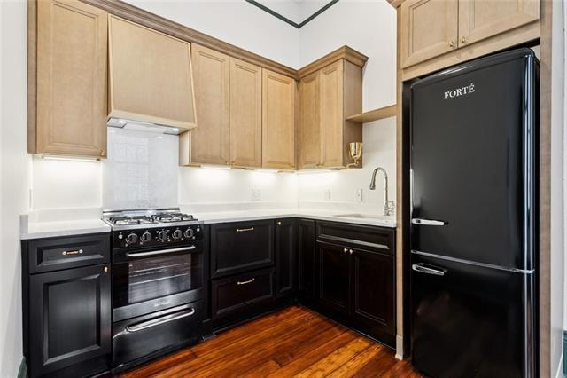 Building Photo - 632 Esplanade Ave