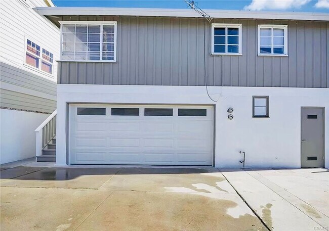 Building Photo - 709 Marguerite Ave