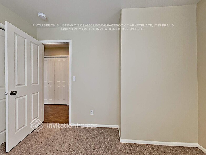 Building Photo - 6252 40th St Ct E