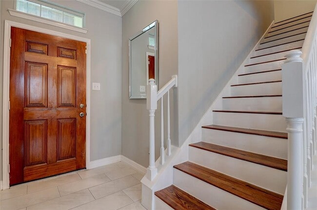 Building Photo - 5339 Canyon Hollow Dr