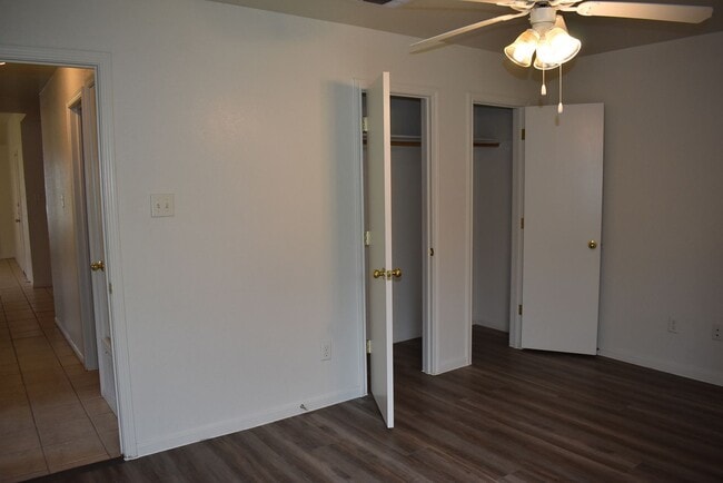 Building Photo - 404 Dale Ave