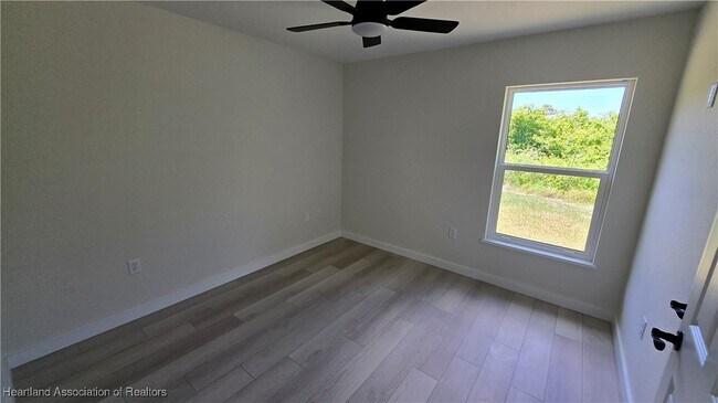 Building Photo - 339 E Waterway Ave NW