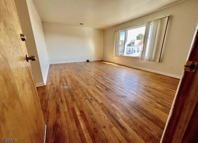 Building Photo - 19 Columbus Ave