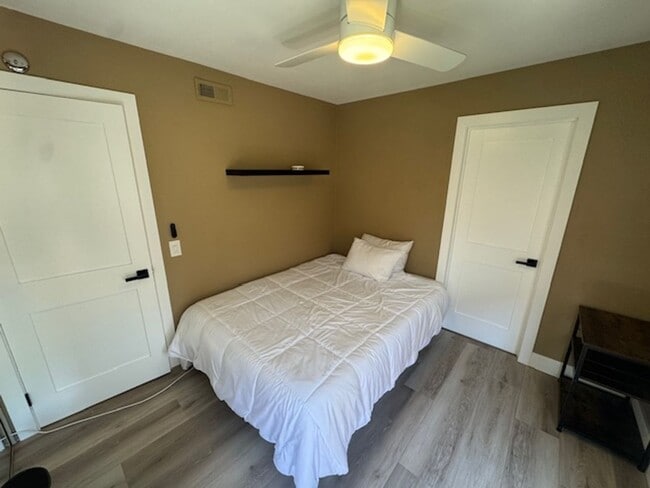 Building Photo - Furnished Bedroom rental with Bonus Kitchenette and office room