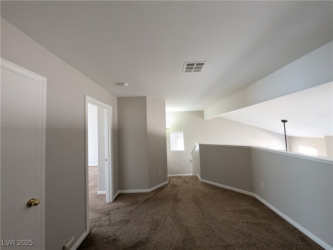 Building Photo - 9575 Belle Fountain Ave