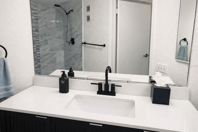 Building Photo - 2333 Feather Sound Dr