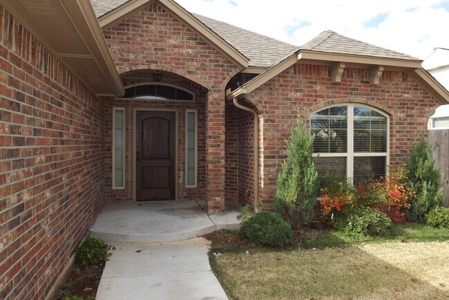 Building Photo - Newer Home built in  2014 w/storm shelter!