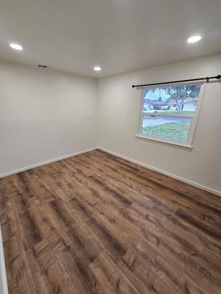 Building Photo - 509 N Third St