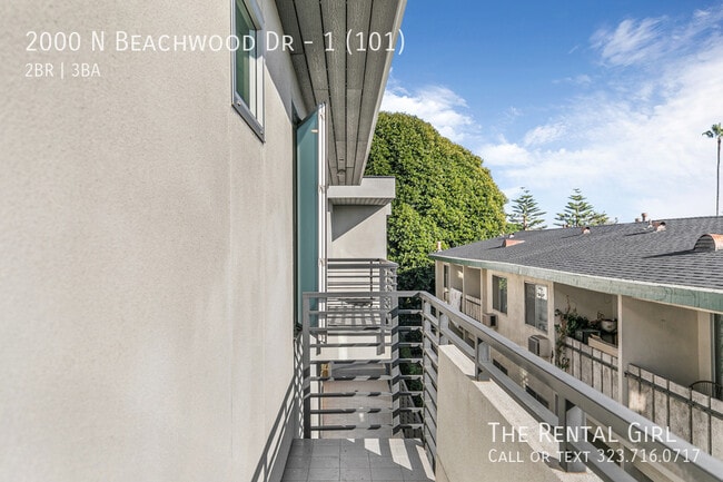 Building Photo - 2000 Beachwood Dr