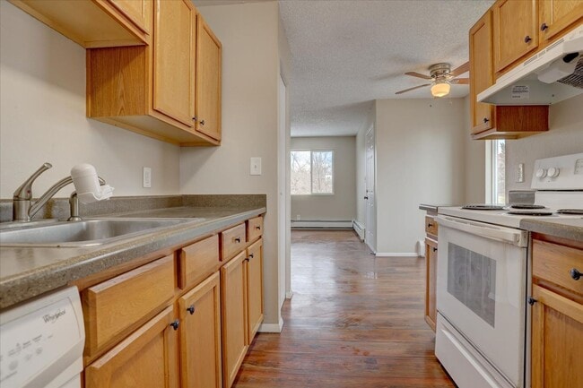 Building Photo - 4500 W Bingham Pl