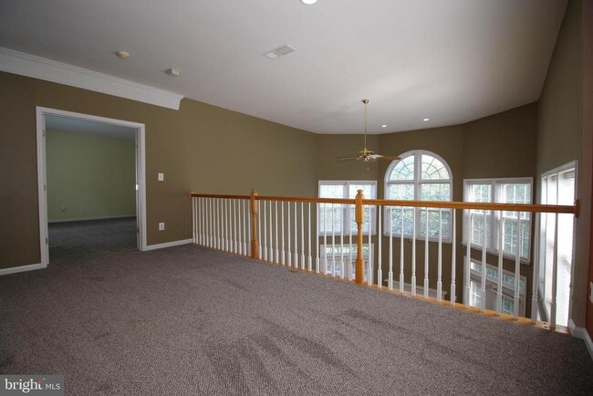 Building Photo - 40424 Milford Dr