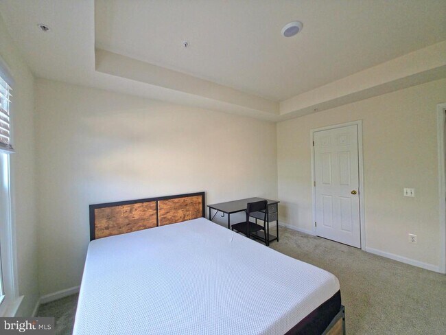 Building Photo - 5310 Birds View Ln
