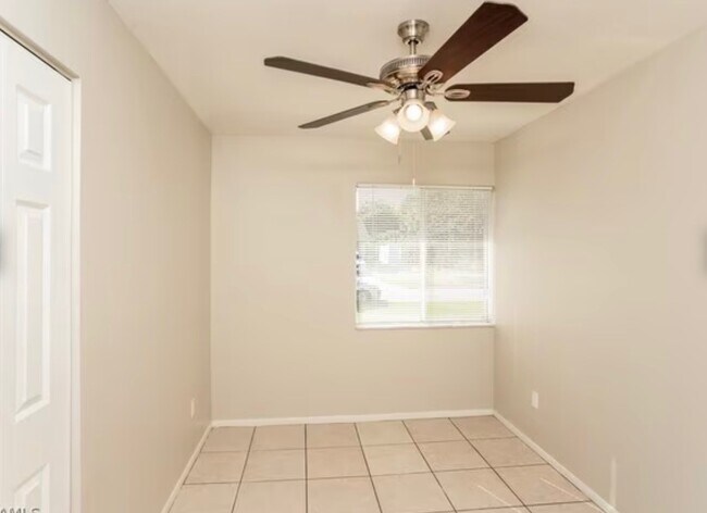 Building Photo - 1532 Pulaski St