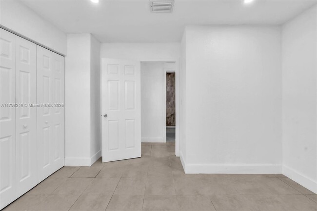 Building Photo - 11790 SW 34th St
