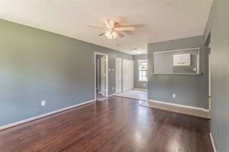 Building Photo - 5407 Thrush Dr