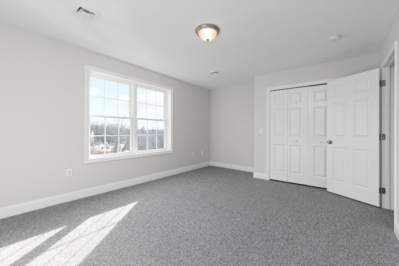 Building Photo - 21 Karatzas Avenue