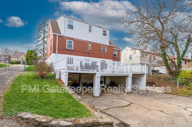 Building Photo - 5618 Leumas Rd