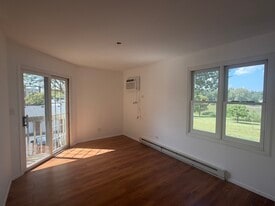 Building Photo - 1362 Cunat Ct