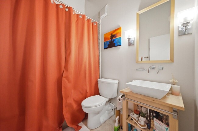 Building Photo - 1727 S Indiana Ave