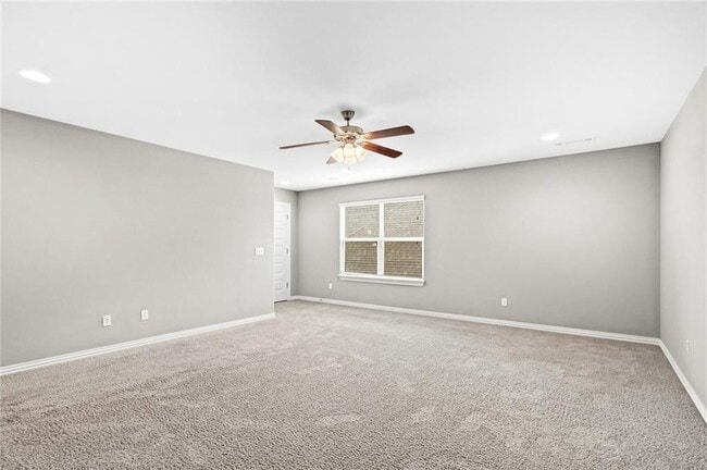 Building Photo - 4400 SW Eggersway Pl