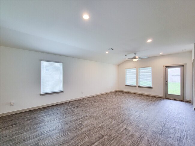 Building Photo - 7722 Caldwell Crk Wy