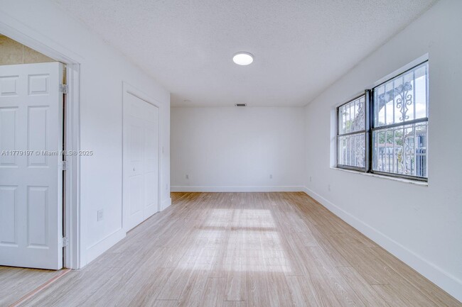 Building Photo - 2120 NW 93rd St