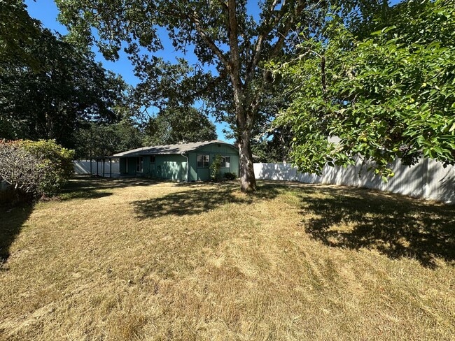 Building Photo - 813 Haskell Ct