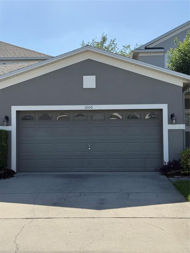Building Photo - Beautiful Townhome for Rent