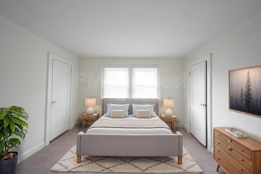 Building Photo - 1331 W 34th St