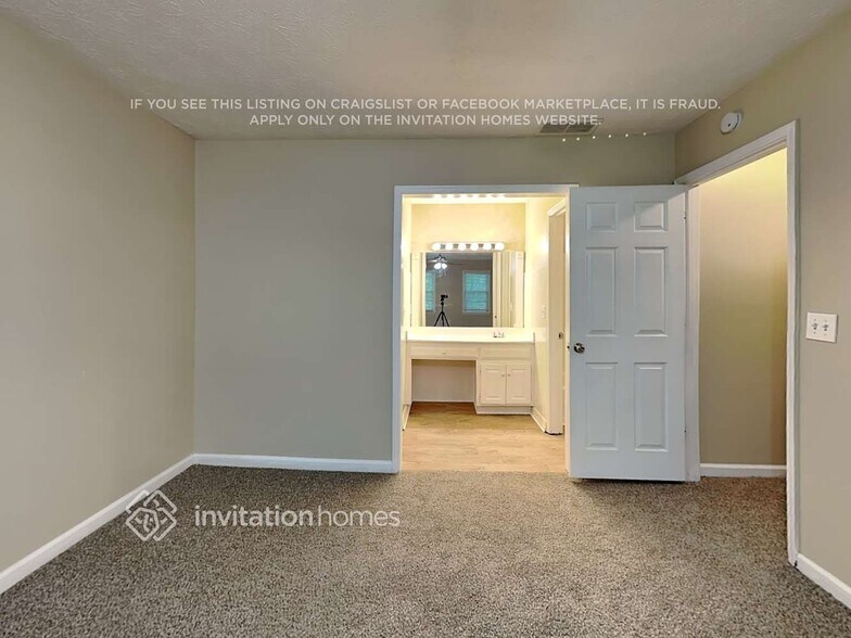 Building Photo - 4524 Queen Anne Ct SE