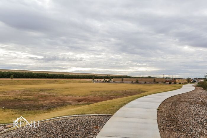 Building Photo - 35285 W San Capistrano Ave