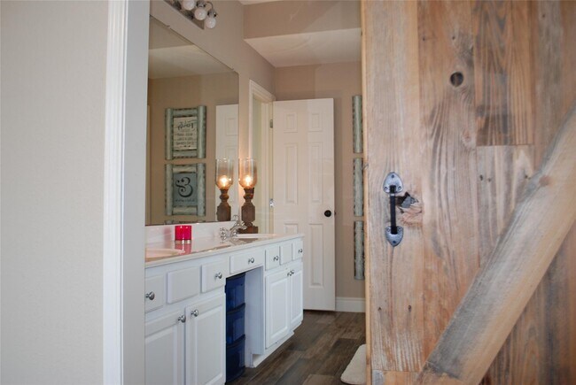 Building Photo - 3603 Quiet Meadow Ct