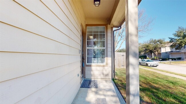 Building Photo - 12443 Narcissus View Trail