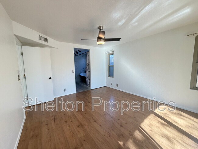 Building Photo - 18833 N 43rd Pl