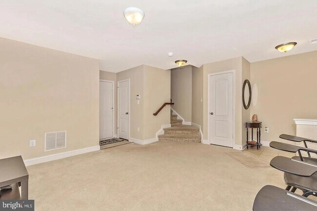 Building Photo - 11882 Country Squire Way