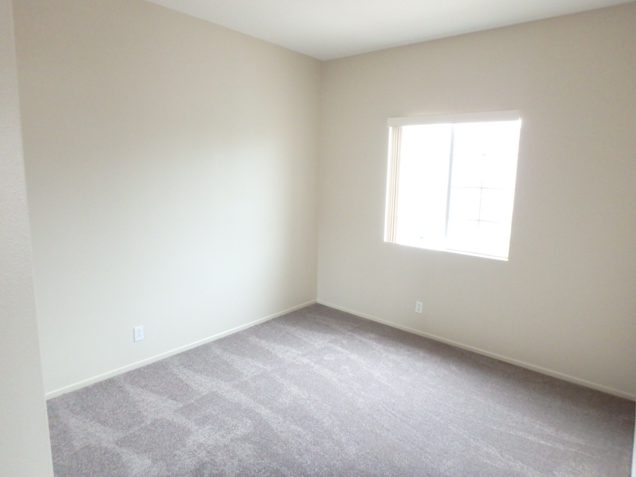Building Photo - 1690 Fawn Chase Ln