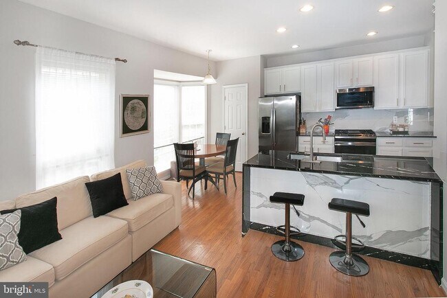 Building Photo - 45792 Shagbark Terrace