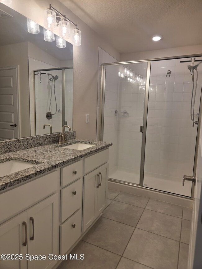 Building Photo - 3747 Sagefield Dr