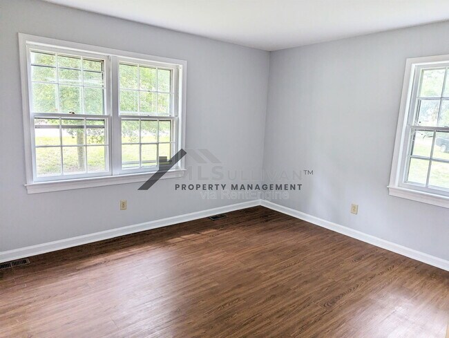 Building Photo - 1214 Cedar Creek Dr