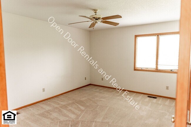 Building Photo - 10806 Lupine Ln