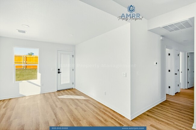 Building Photo - 1401 Sioux Pl