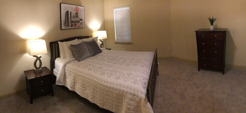 Building Photo - 721 Gov Morrison St