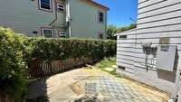 Building Photo - Temescal 2BR with Private Yard | Updated U...