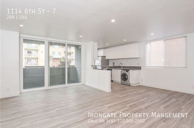 Building Photo - 1114 6th St