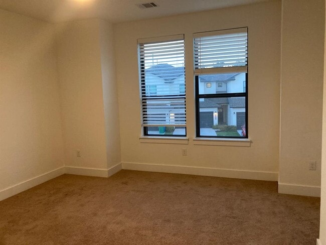 Building Photo - 12410 Maypole Bend