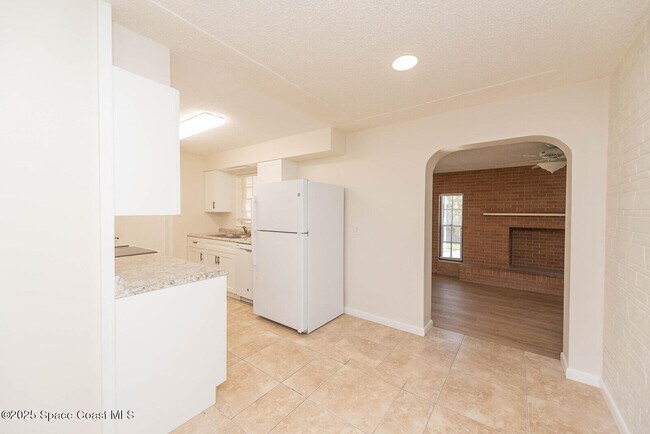 Building Photo - 222 Brian Dr