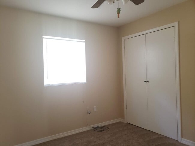 Building Photo - 3/2 Rental In NE Ocala