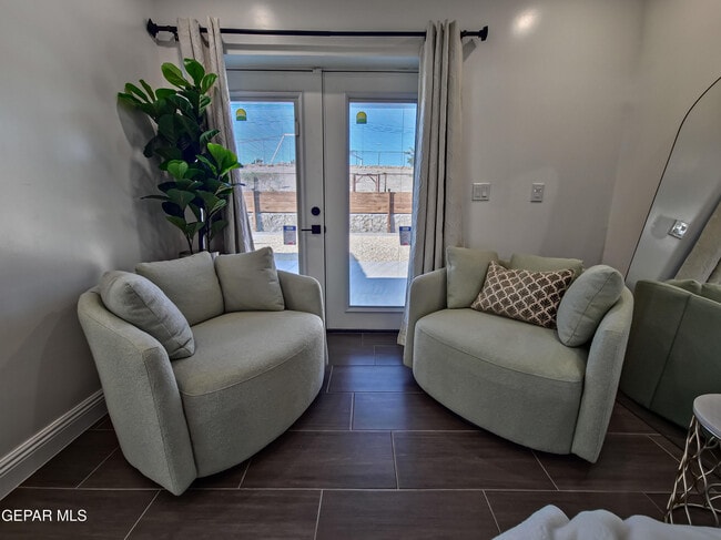 Building Photo - 7321 Cuba Dr