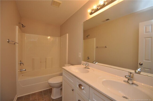 Building Photo - 4002 Volkswalk Pl