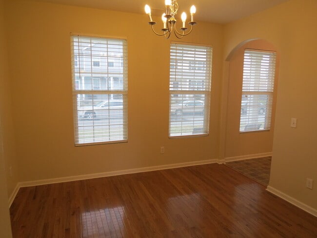 Building Photo - 5682 Alliance Way